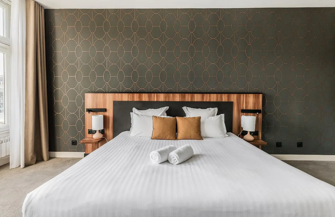 Le Phenix Hotel-1