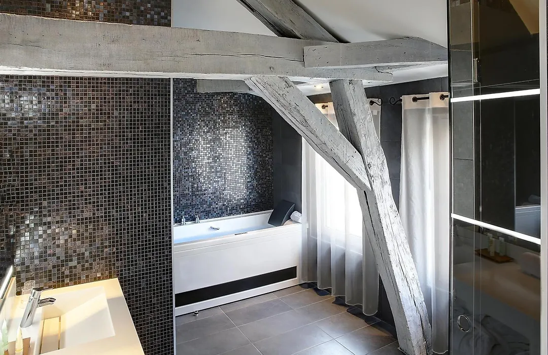 Best Western Premier De La Poste & Spa-1
