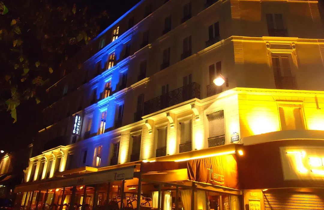 ELSA, Hôtel Paris-1
