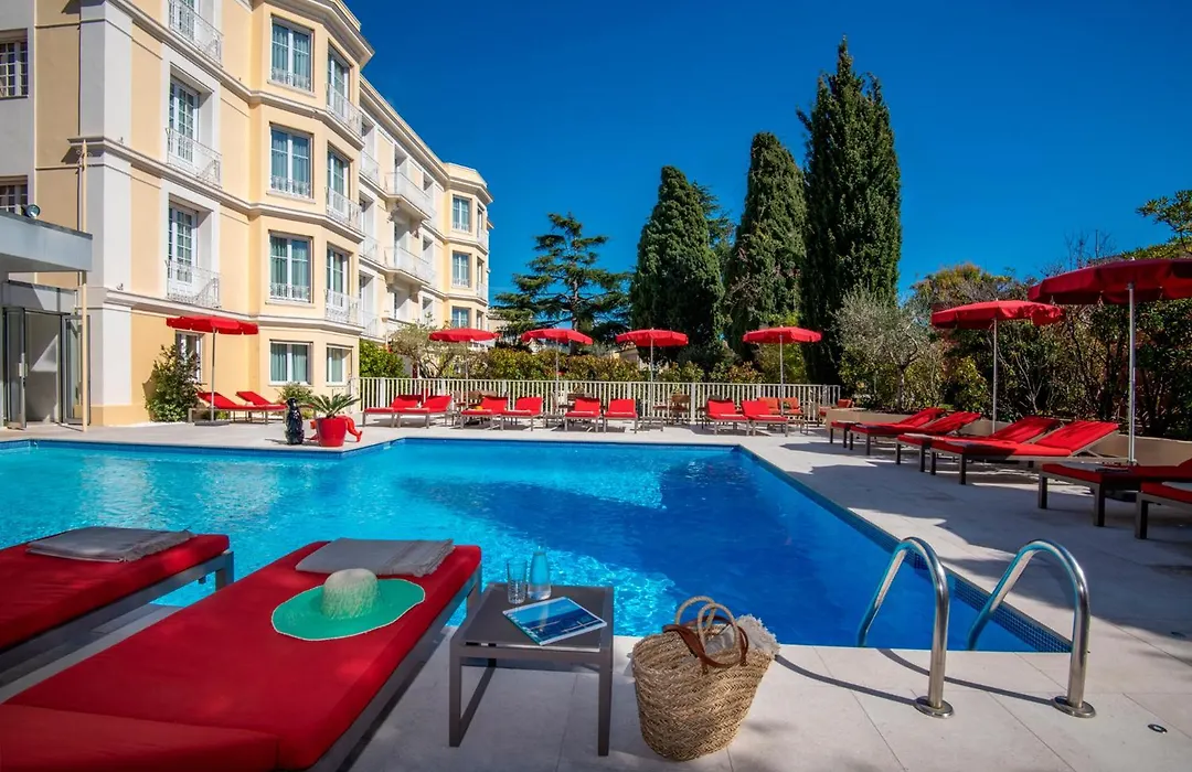 Hotel Carlton-1