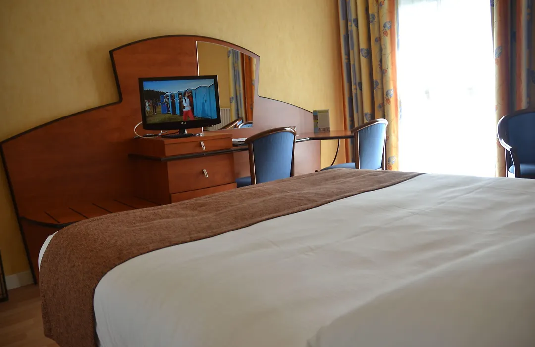 Grand Hotel-1