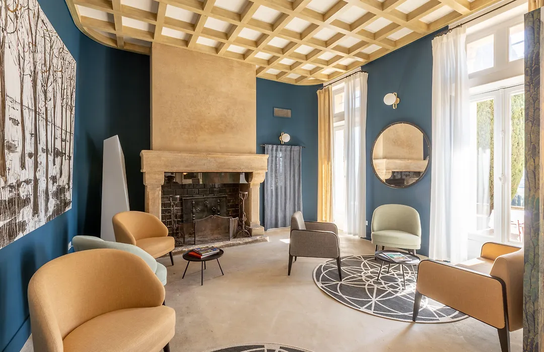 Hostellerie Du Chateau Des Fines Roches-1