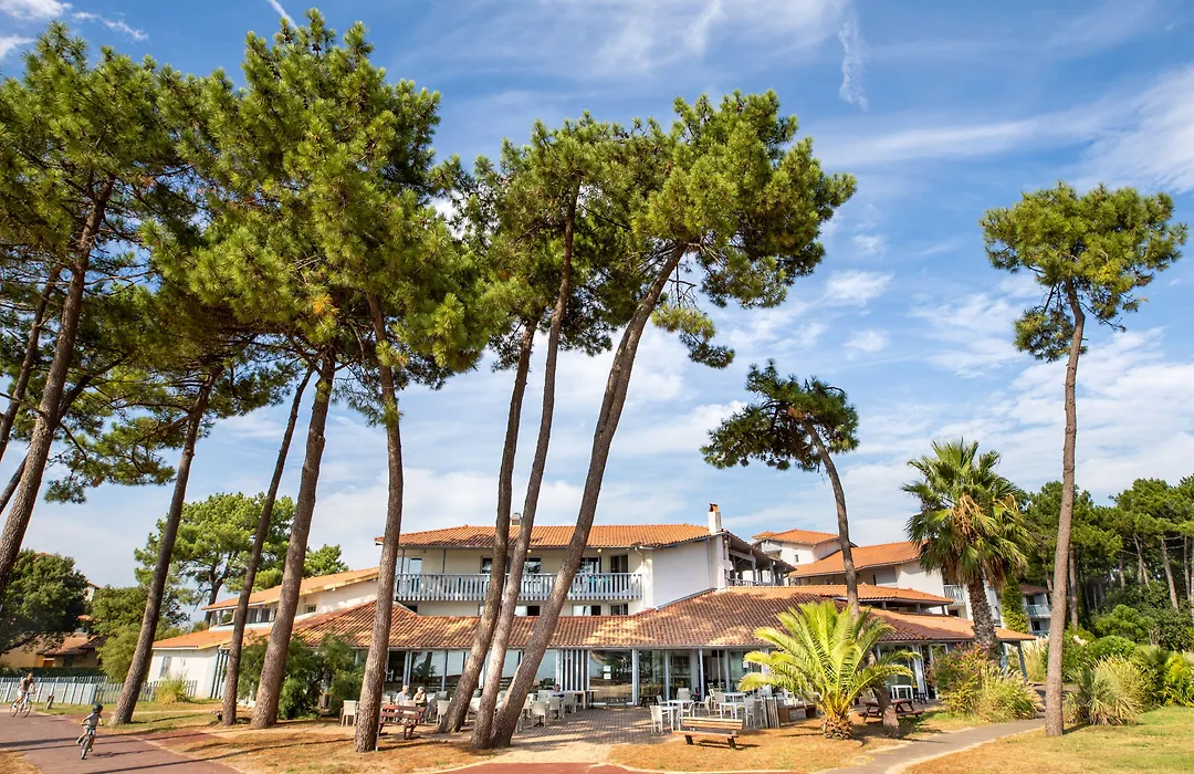 Sowell Family Pignada Plage-1