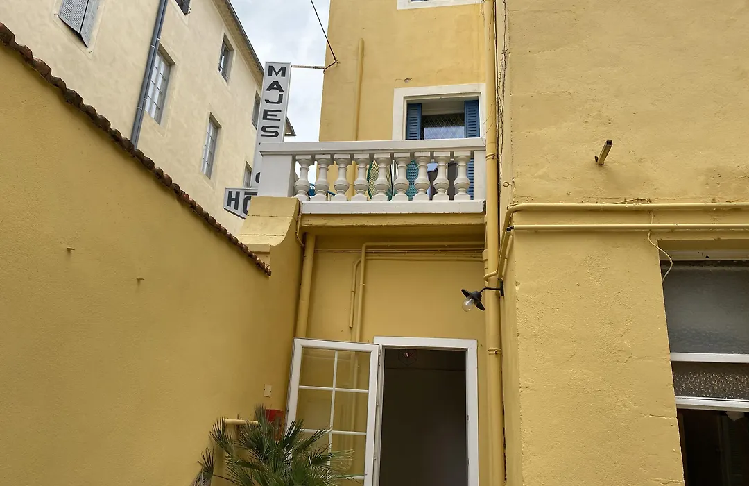 Hotel Majestic-1