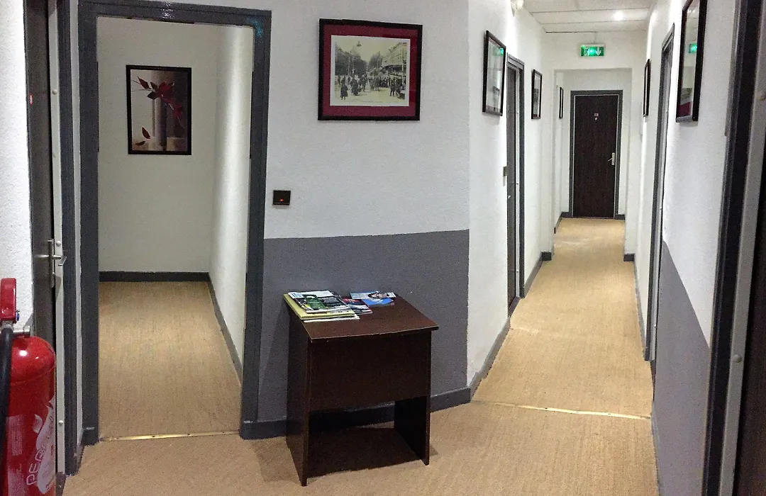 Hotel Des Ambassadeurs-1