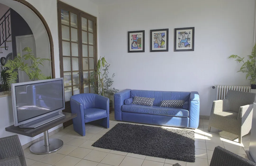 Azur Hotel-1