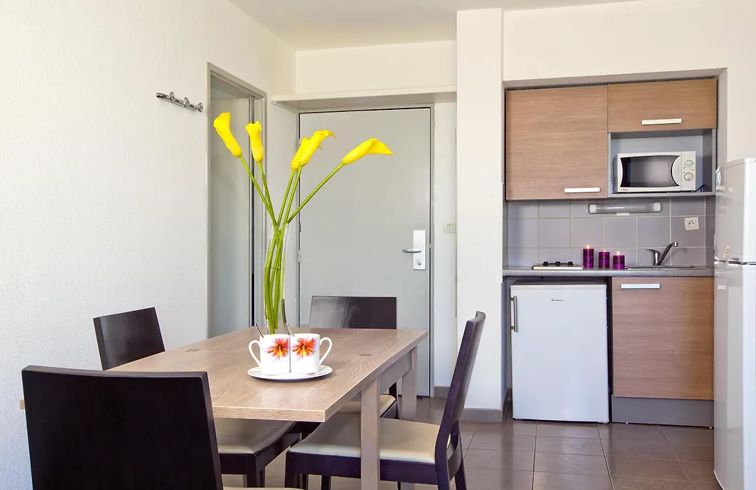 Apparthotel Séjours&Affaires Manosque-1
