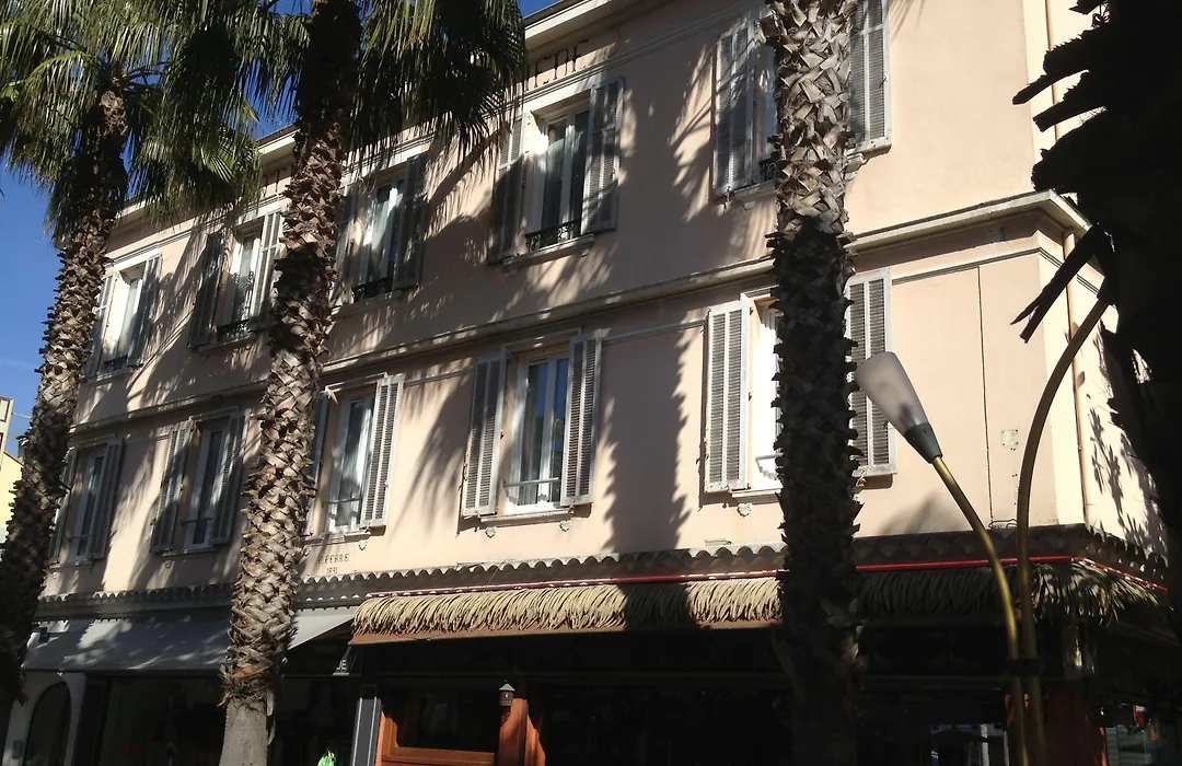 Hôtel de la Pinède-1