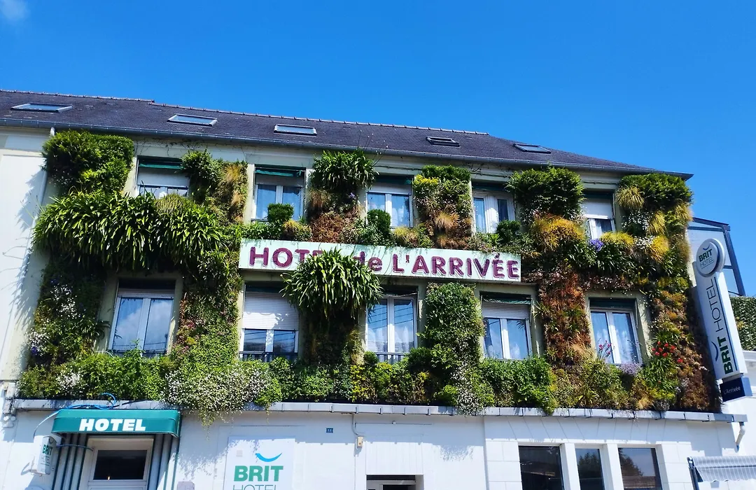 Brit Hotel L'Arrivée Guingamp-1