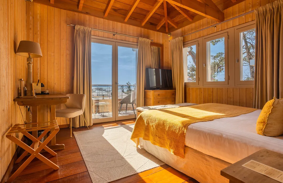 Hôtel Côté Sable-1