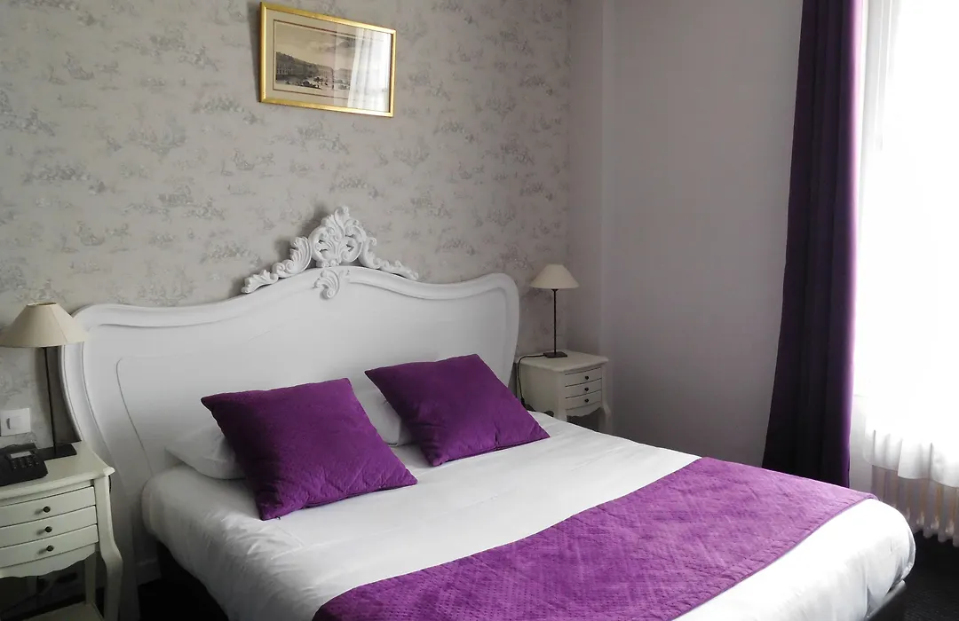 Brit Hotel Privilege Le Royal - Centre Gare-1