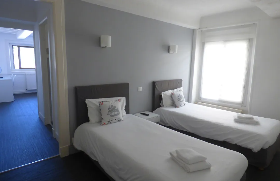Hotel De La Plage-1