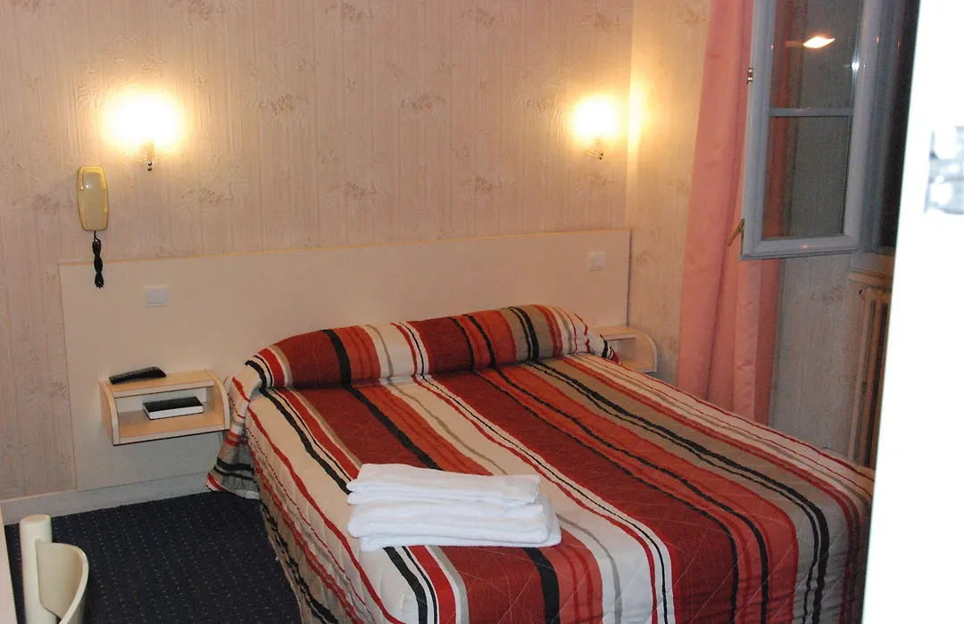 Hôtel Acropolis-1