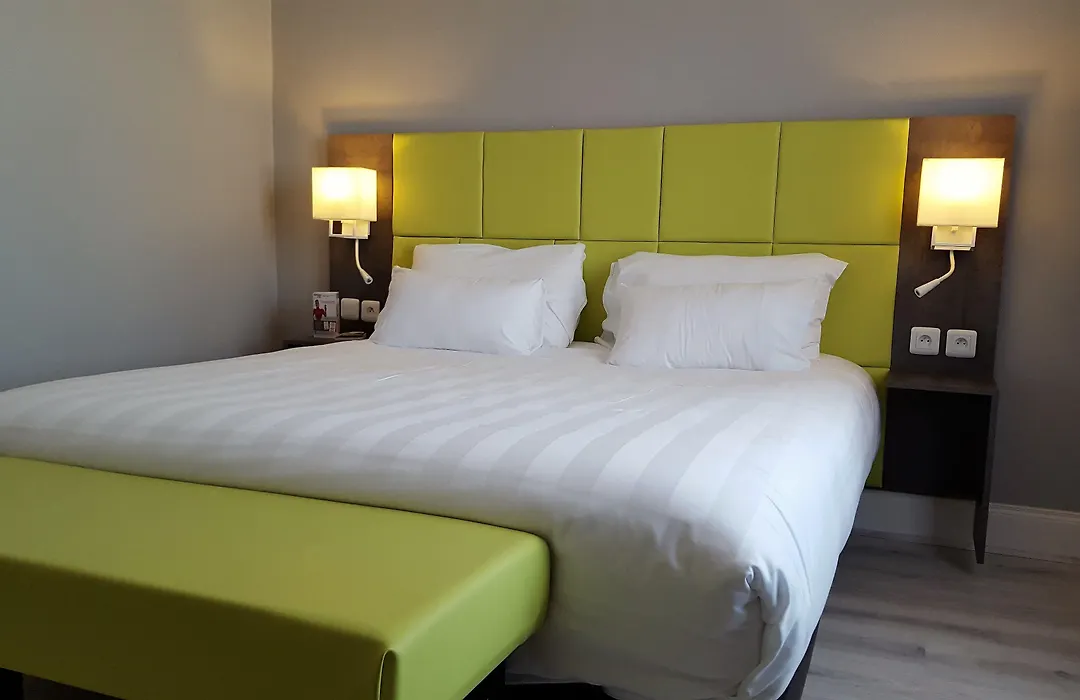 Contact Hotel Le Provence-1