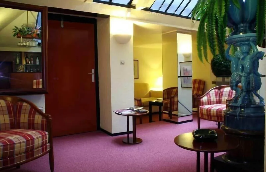 Hotel Elysée-1