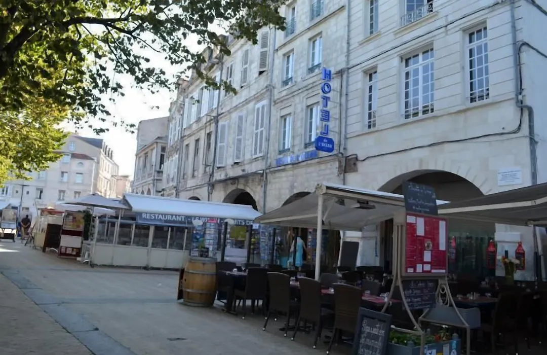 Hotel De L'Ocean-1