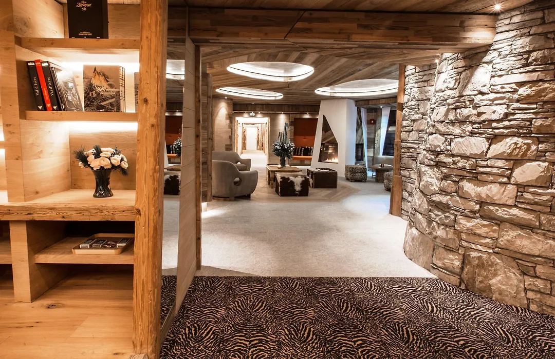 Hotel Les Barmes De L'Ours-1