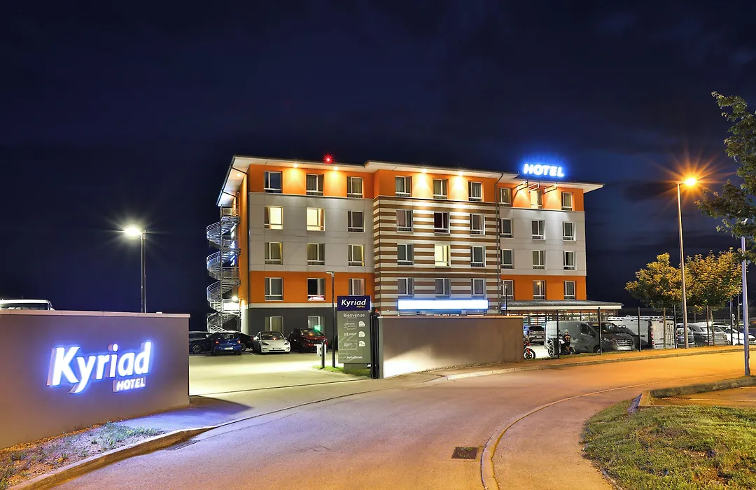 Kyriad Pontarlier-1