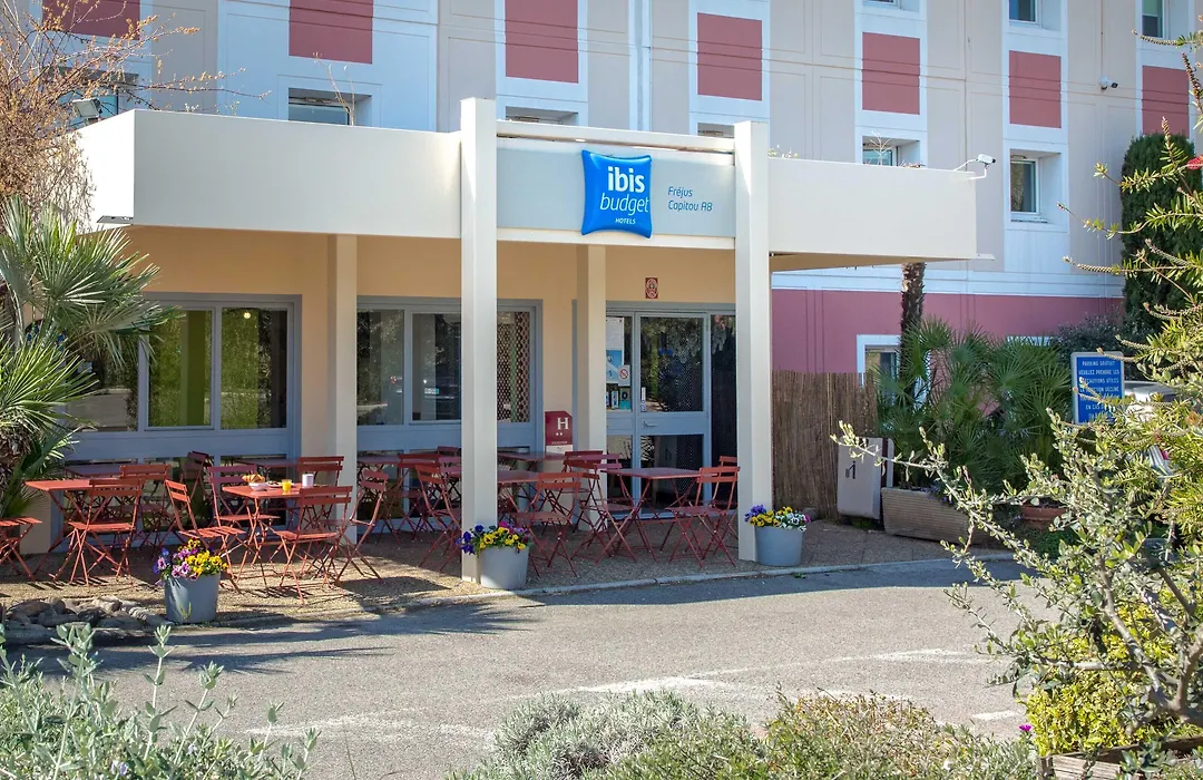Ibis Budget Frejus Capitou-1