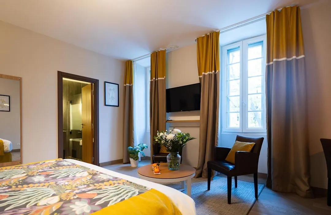 Auberge De Saint-Rémy - Mas De Garance Piscine - Table Gastronomique Étoilé-1