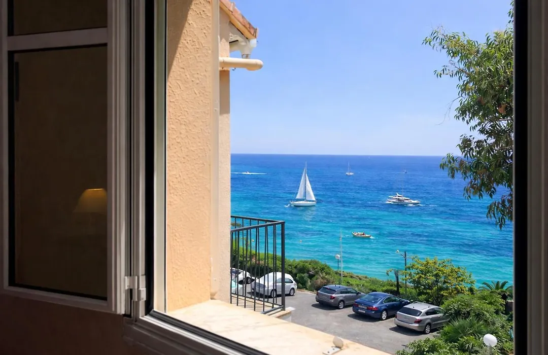 Beachfront Villa Cannes I Garden - Terrace & Sea View -Prime Location- Free Parking-1