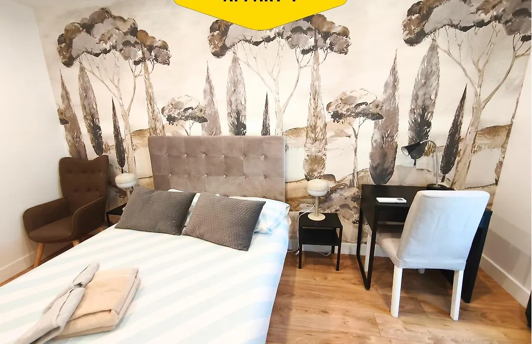 Casa Reine Jeanne- Ideal Groups & Family -Central Near Train Station - Parking - New&Confort-Ac-1