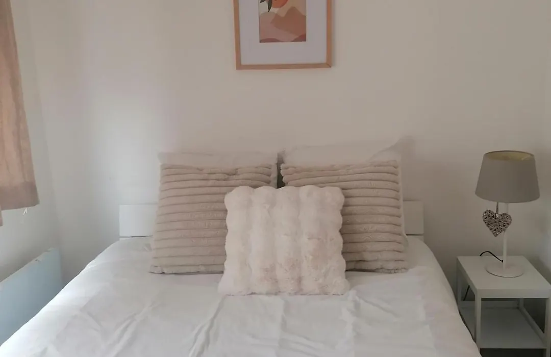 Chambre Double Avec Salle De Bain Commune, A 2 Min De La Croisette-1