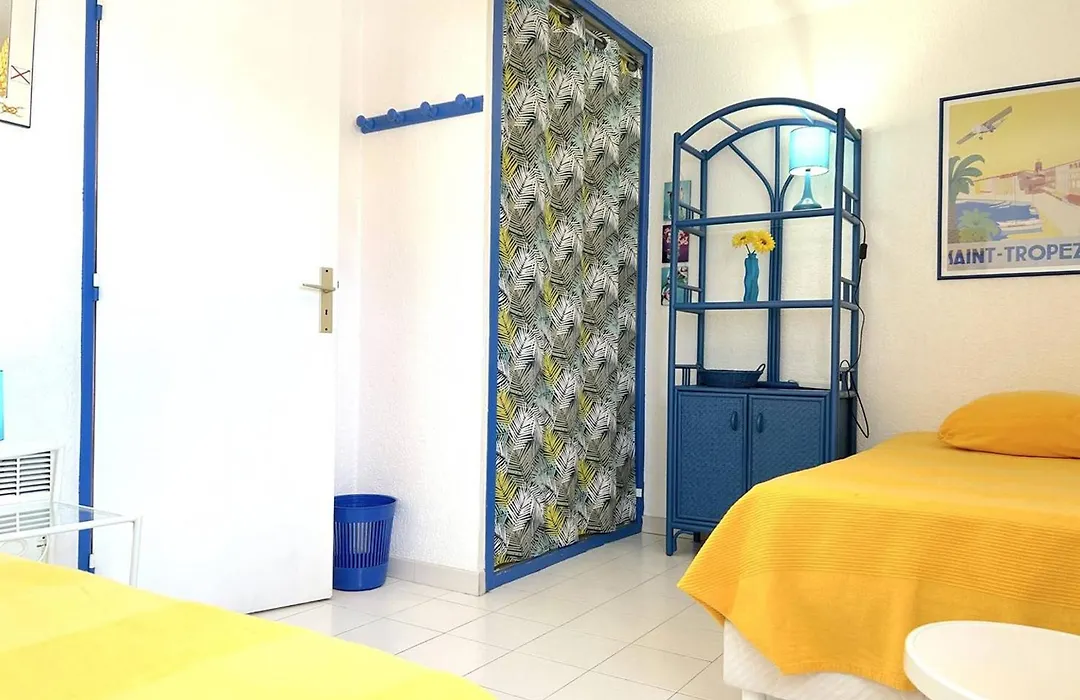 Maison En Duplex Au Lavandou Avec Piscine, Terrasse Et Parking Prive - 3 Pieces, 6 Couchages - Fr-1-251-20-1