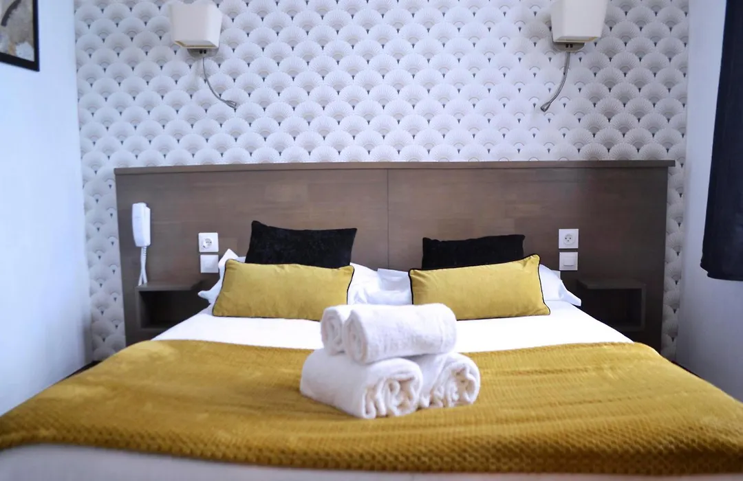 Brit Hotel Le Surcouf-1
