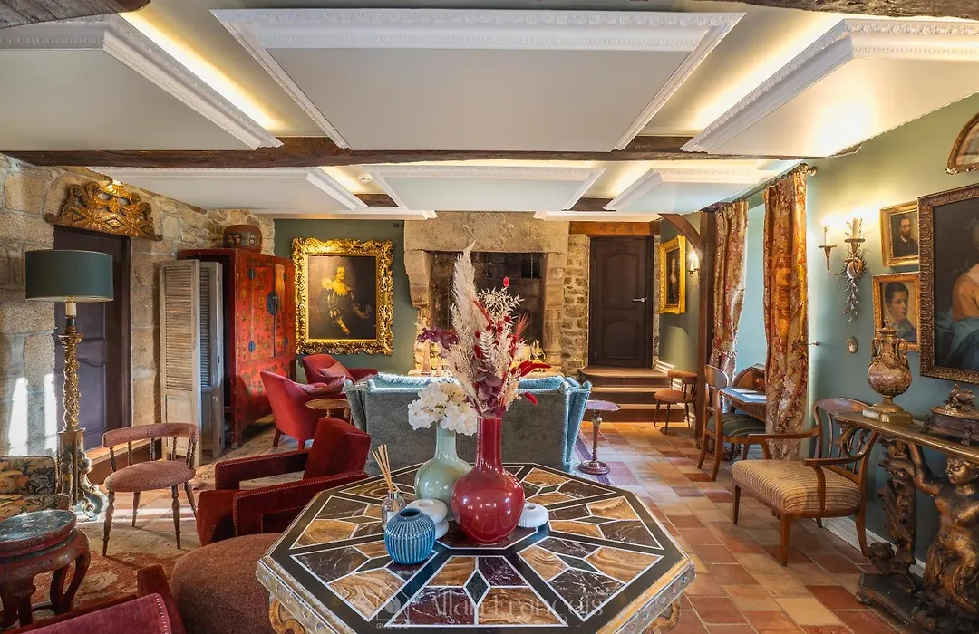 Manoir Des Douets Fleuris-1