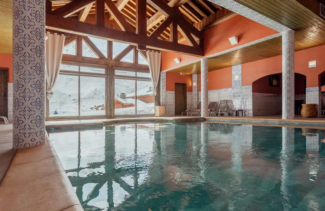 Hotel Les Suites Du Montana By Les Etincelles-1