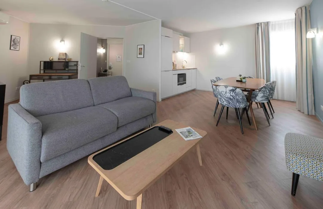 Hotel Jules Verne Biarritz-1