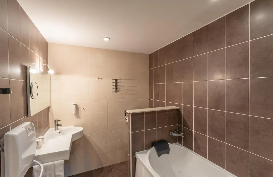 Bhoma Bourges - Hotel-1