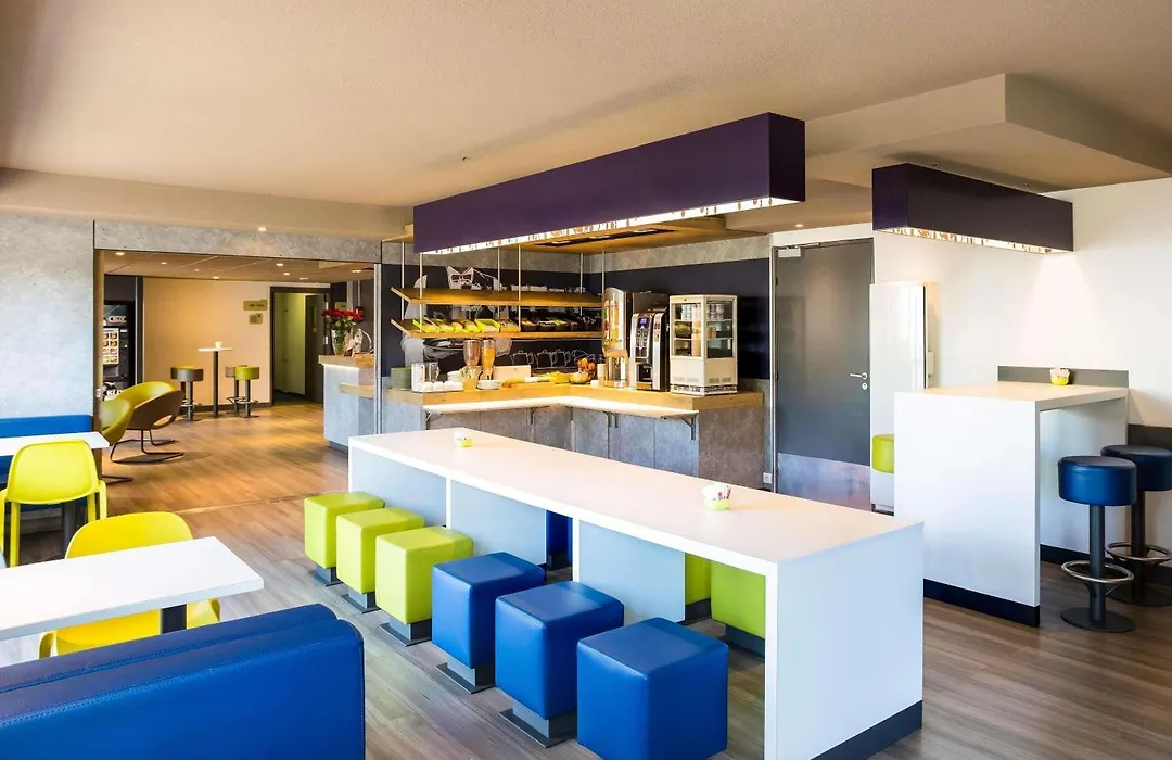 Ibis Budget Pau Est-1