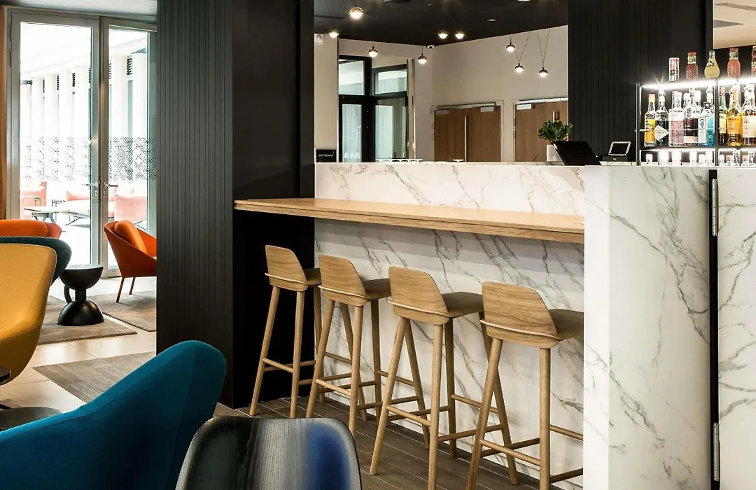 Mercure Paris 17 Batignolles-1