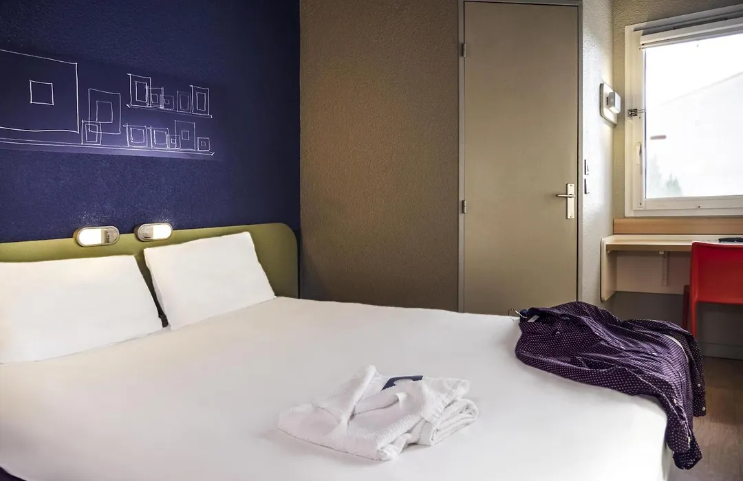 Ibis Budget Arles Sud Fourchon-1