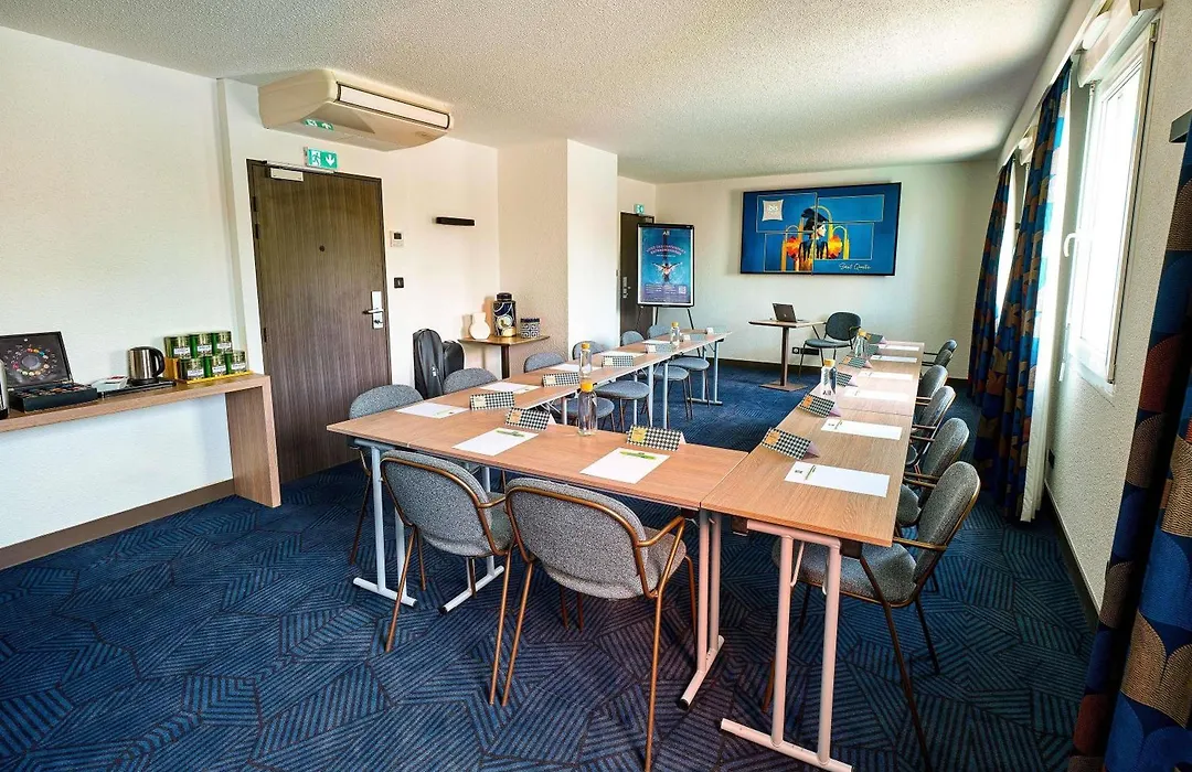 Ibis Styles Saint-Quentin-1