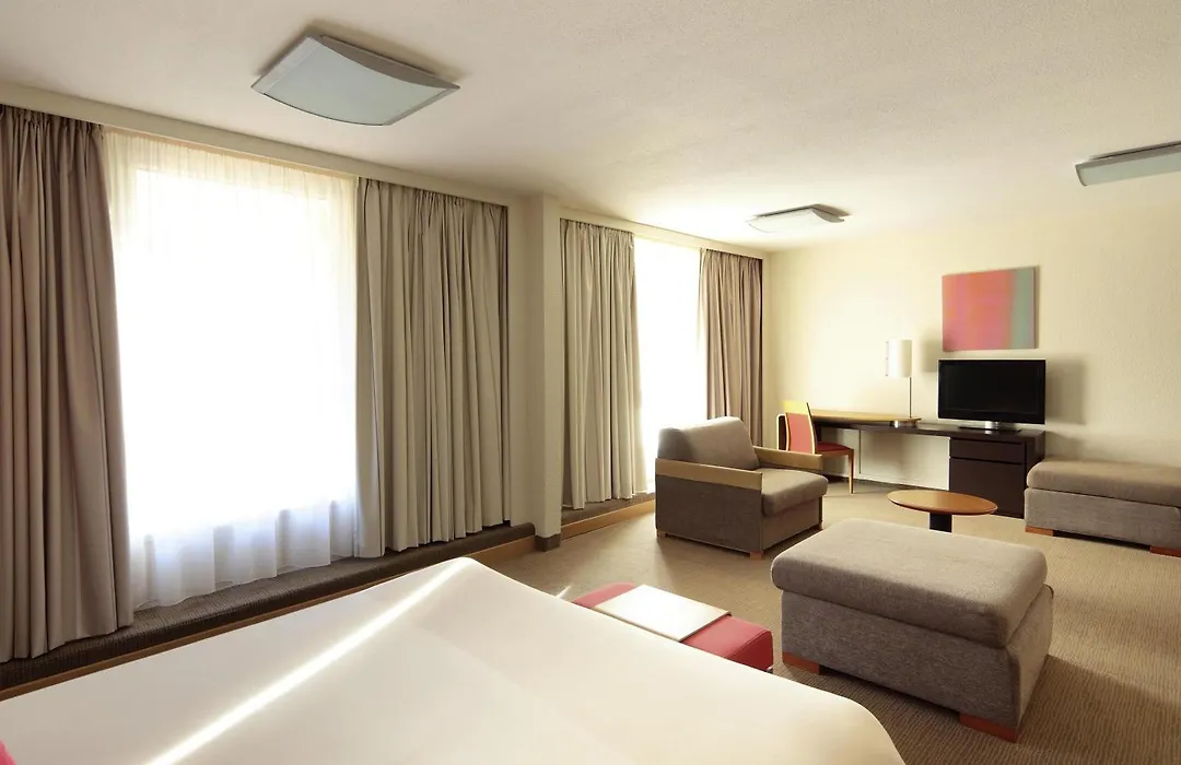 Novotel Perpignan Nord Rivesaltes-1