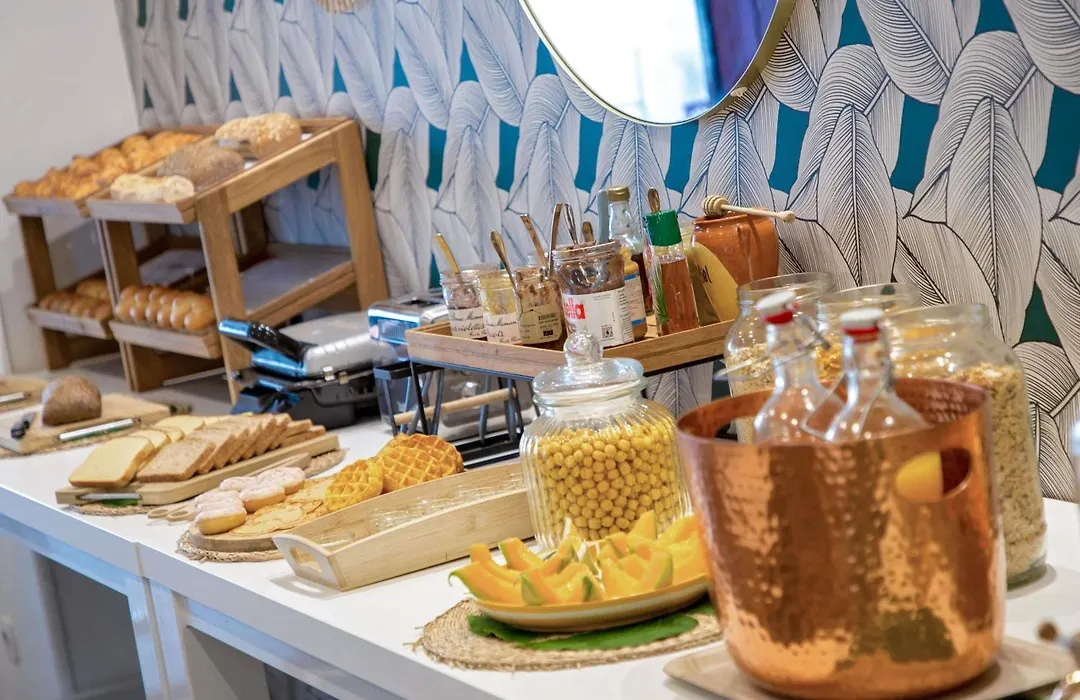 Novotel Suites Perpignan Centre - Grandes Suites & Confort Centre-Ville-1