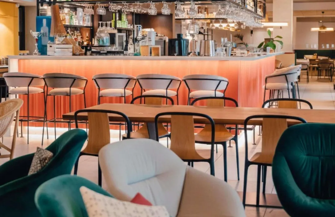 Mercure Avignon Tgv Hotel & Spa-1