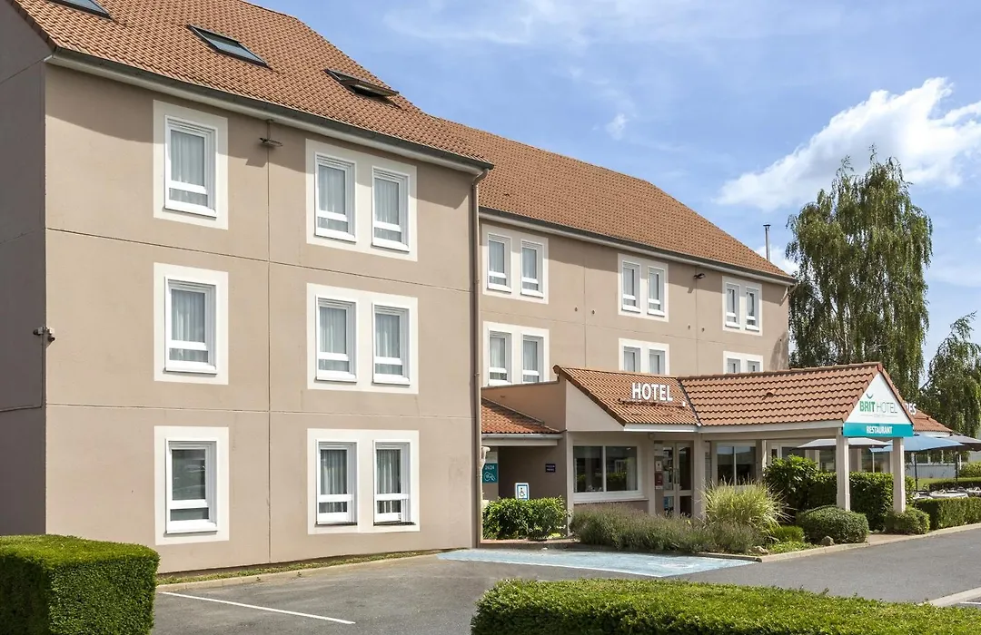 Brit Hotel Confort Cambrai-1