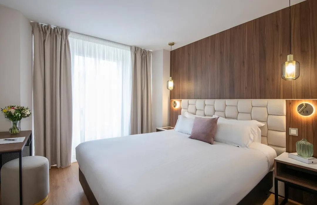 Le Cetai Cannes Beach Hotel-1