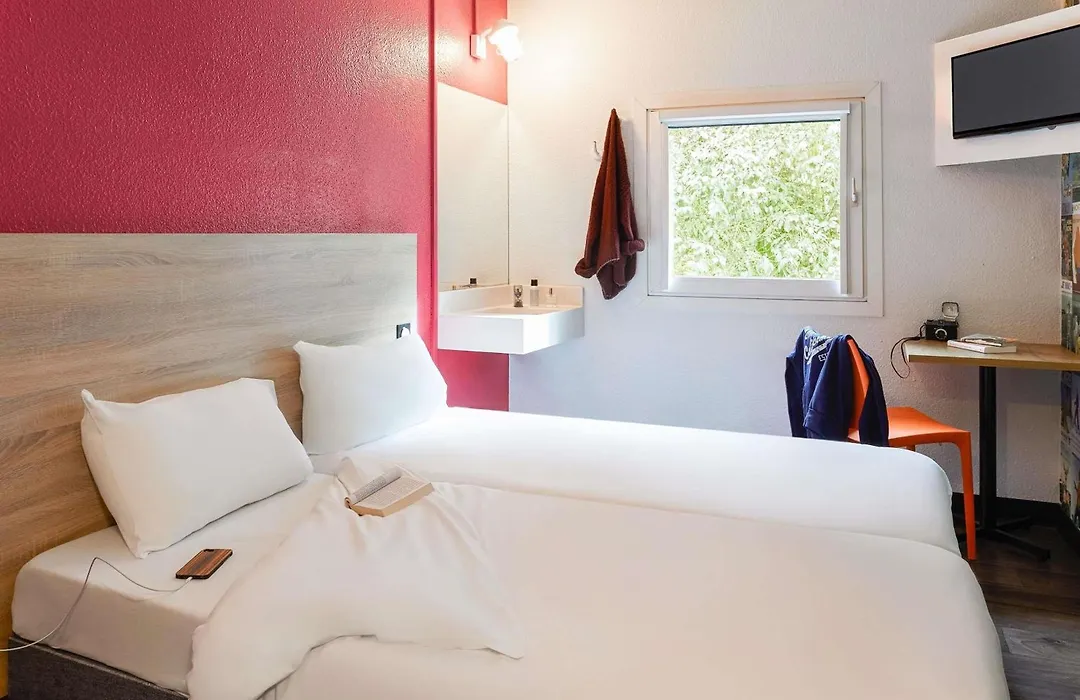 hotel F1 Vannes-1