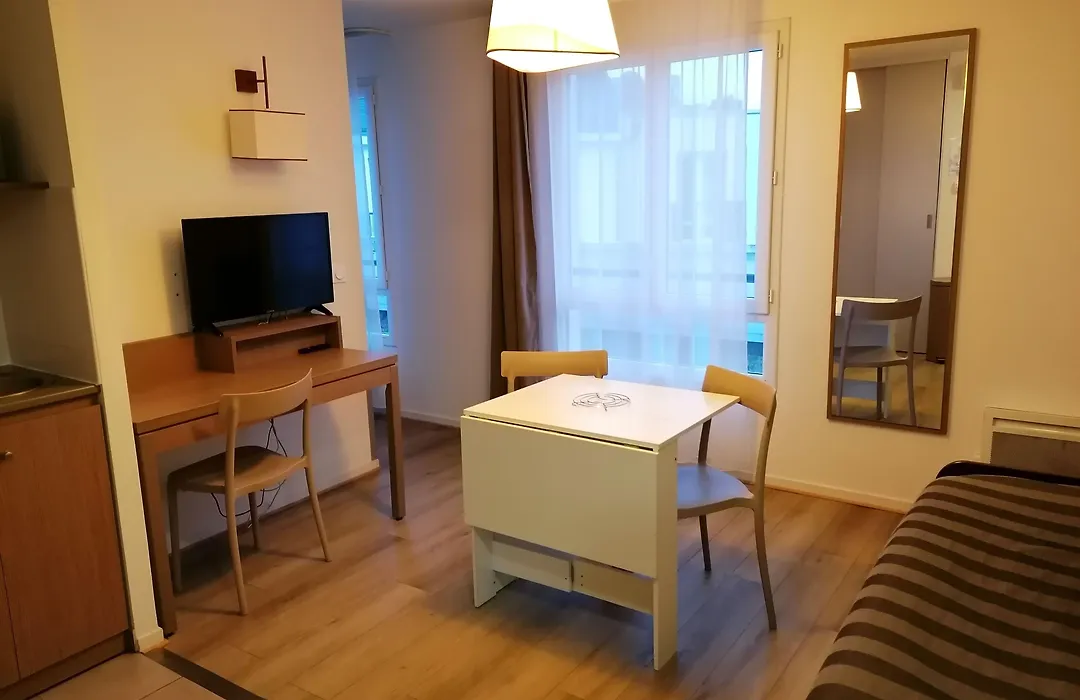 Terres De France - Appart'Hotel Quimper Bretagne-1