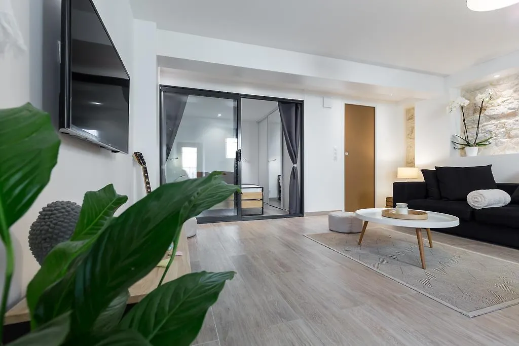 Cosy Home-1