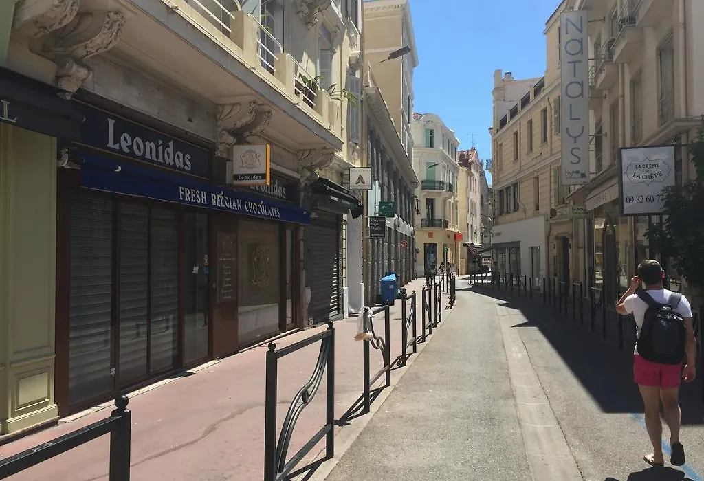 C027-Spacieux & Lumineux Appartement - Centre De Cannes-1