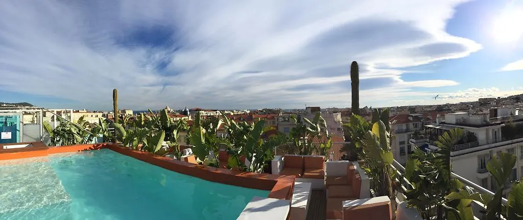 Spity Hotel-1