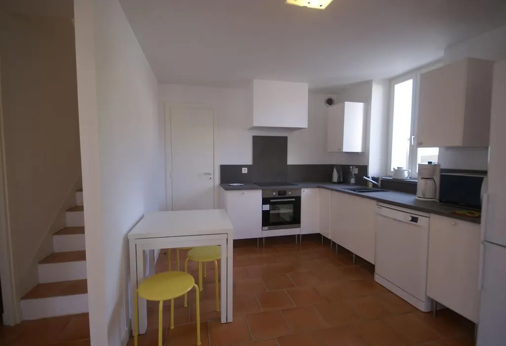Lavish Holiday Home In Saint Tropez Near Beach-1