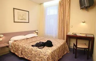 Hotel Armstrong Paris-1