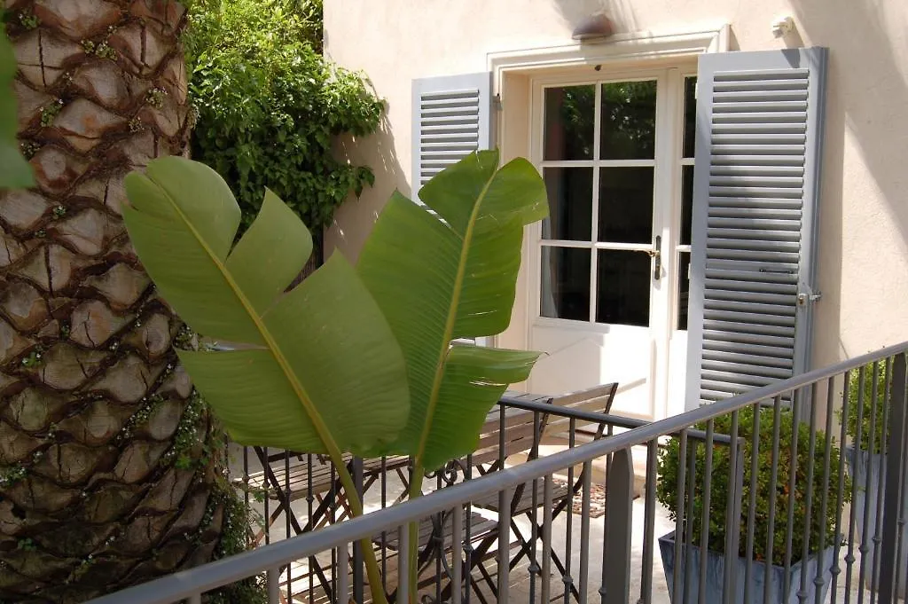 Pastis Hotel St Tropez-1